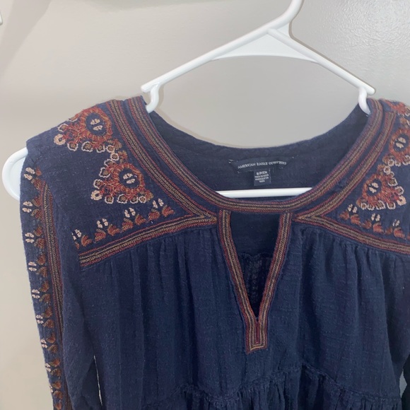 Beautiful American Eagle Blouse - Picture 5 of 5